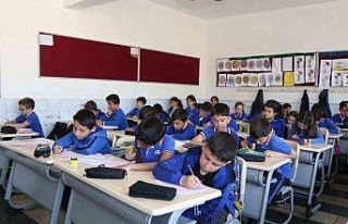 Meram’daki öğrenciler MEGA sınavda