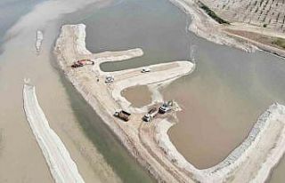 Meriç ve Tunca Nehirlerinin yatağındaki kumlar...