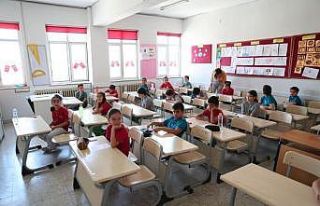 Merkezefendi’de öğrenciler robotik kodlama sınavına...