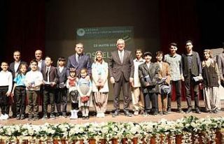 Mersin’de ’Her Çocuk Bir Şiir’ projesi ödül...