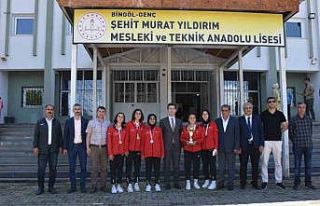 Mesleki ve Teknik Anadolu Lisesinde yıl sonu sergisi