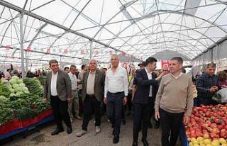 Mezitli Belediyesi semt pazarını yeniledi