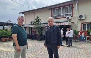 Mezun oldukları okulda oy kullandılar