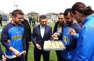 Milletvekili Erbaş’tan şampiyonluk mücadelesi...