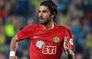 Milli futbolcu Alper Potuk’tan Eskişehirspor paylaşımı