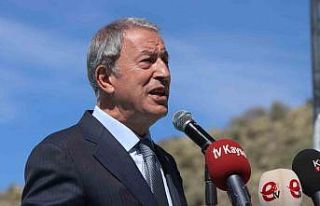 Milli Savunma Bakanı Akar: ”Bizi durdurmayacaklar,...