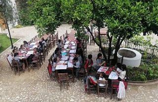 Minik Ressamlar Kent Müzesini kağıda çizdi