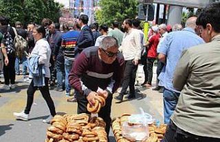 Mitingler simitçilerin yüzünü güldürdü
