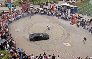 Modifiye tutkunları Yunusemre’de buluştu