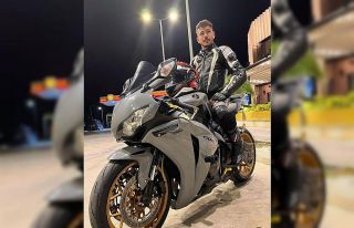 Motosiklet kazasında ağır yaralanan gençten acı...