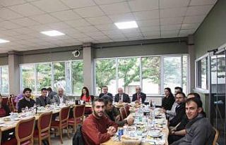 Müdür Korkmaz, Ar-Ge Birimi eğitimcileriyle bir...