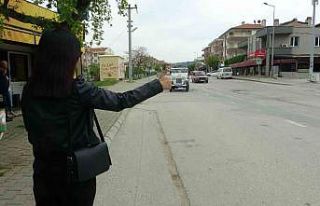 Muğla’da otostop çeken öğrenciler nostaljik...