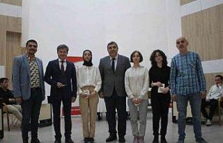 Münazara müsabakalarının şampiyonu Süleyman...