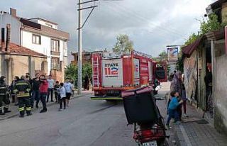 Mutfakta çıkan yangın korkuttu