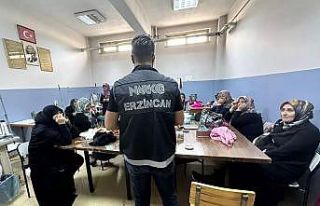 Narkotik polislerinden annelere uyuşturucuyla mücadele...