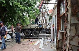 Nazilli Belediyesi merkezdeki büfeyi yeniliyor