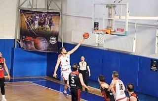 Nazilli Belediyespor Basketbol takımı sezonu kapattı