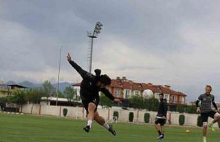 Nazilli Belediyespor gol çalıştı