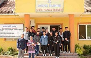 Öğrencilerden barınağa ziyaret