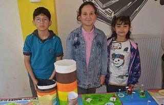 Öğrencilerden ‘Sosyal Bilgiler Dünyası’ sergisi