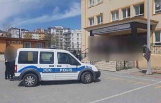 Ortaokul öğrencisi para istediği kız öğrenciyi...