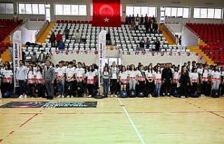 Osmaniye’de, 96 spor kulübüne nakdi yardım ve...