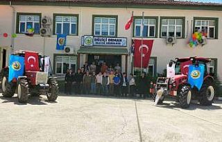 Osmaniye’de çiftçilere devlet destekli traktör