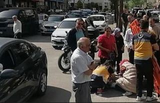 Otomobil elektrikli bisiklete çarptı: 1 yaralı