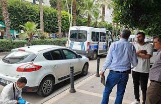 Otomobilin camı kırılıp 1 milyon 554 bin lira...