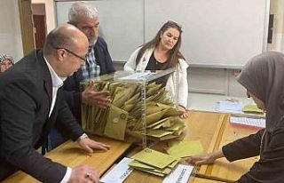 Oy sayma işlemleri başladı