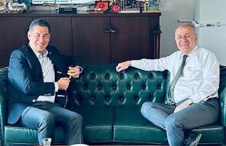 Özdağ ve Oğan ikilisinden fotoğraf