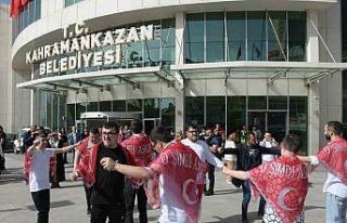 Özel bireyler askere uğurlandılar