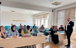 Özel bireylerin ebeveynlerine eğitim