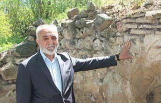 (ÖZEL) Tabduk Emre’nin türbesinin İnhisar’da...