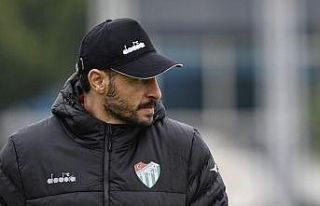 Özer Hurmacı 10 maçta 16 puan topladı