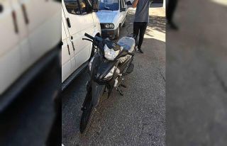 Park halindeki motosiklet çalındı