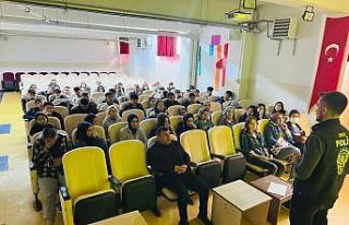 Pazarlar’da öğretmen ve öğrencilere güvenli...