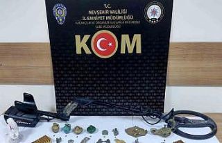 Polis ekipleri kaçakçılara göz açtırmadı