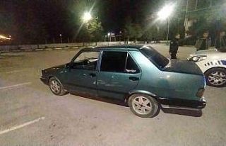 Polis otosuna çarpıp kaçan sürücü yakalandı