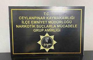 Polisten uyuşturucu satıcısının evine operasyon