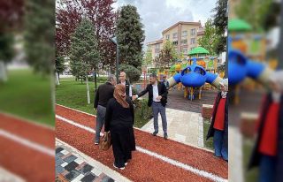 Pursaklar’da yenilenen park vatandaşların hizmetine...