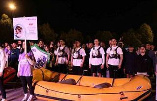 Rafting Türkiye Şampiyonası kortejle ile başladı