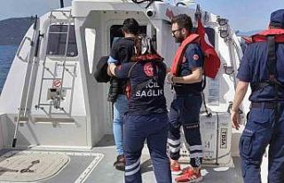Rahatsızlanan gemi personeline tıbbi tahliye