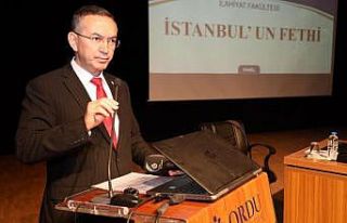 Rektör Akdoğan: “Bizler, ecdadımızın çabaları...