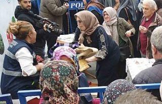 Rize’de Ata tohumu ve fide dağıtımında izdiham