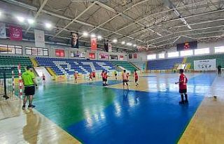 Rize’de Hentbol küçükler yarı finali sona erdi