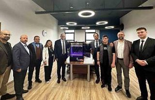 ROBOSB Teknoloji Takımı ürettiği 3D yazıcıyı...