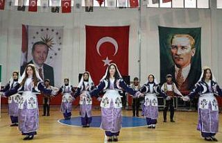 Sahnenin tozunu attılar