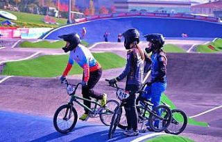 Sakarya’da Cengiz Kurtoğlu ve Murat Kekilli rüzgarı...