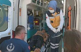 Salıncaktan düşen çocuk yaralandı